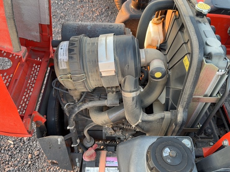 kubota-zd326-image-11