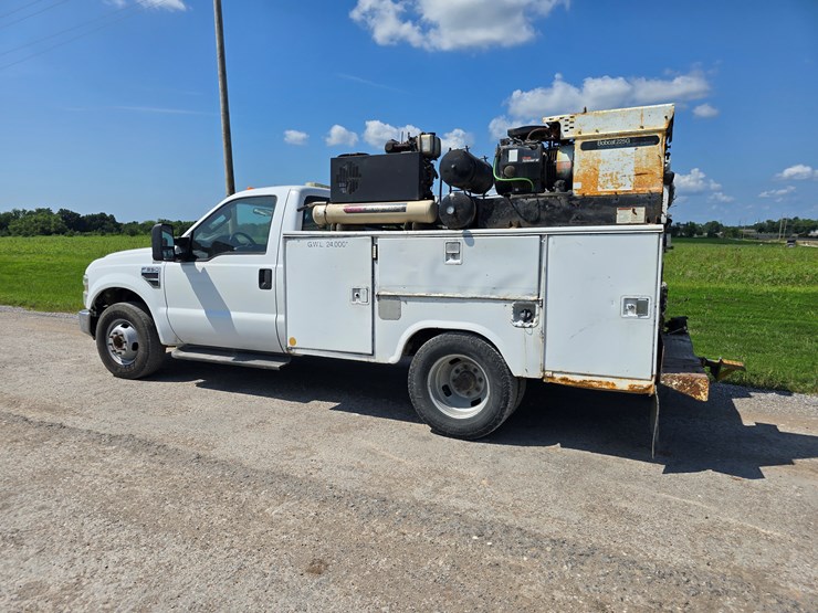 2008-ford-f350-image-14