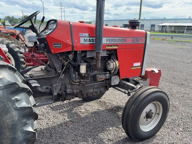 massey-ferguson-261-image-6