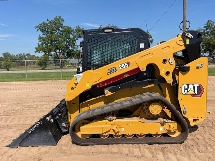2025-caterpillar-265-skid-steer-image-1