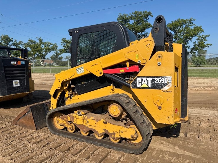 2014-caterpillar-259d-image-8