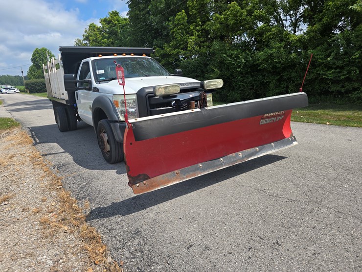 2011-ford-f550-image-49
