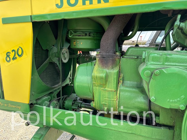 john-deere-820-image-5