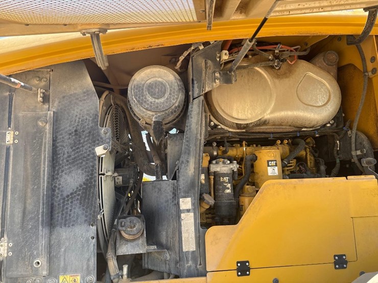 2020-caterpillar-938m-image-15