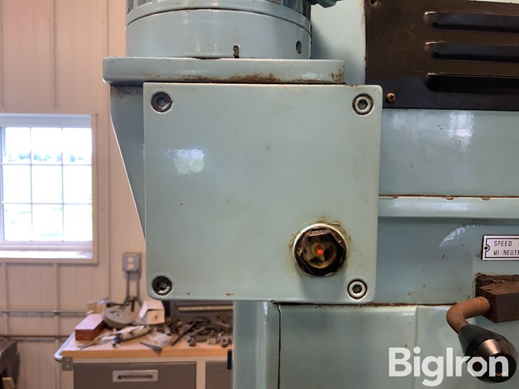 hurco-cnc-mill-image-14