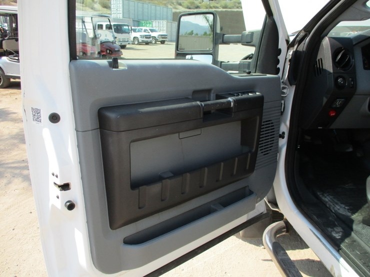 2015-ford-f550-xl-sd-image-12
