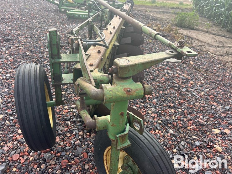 john-deere-5-image-18