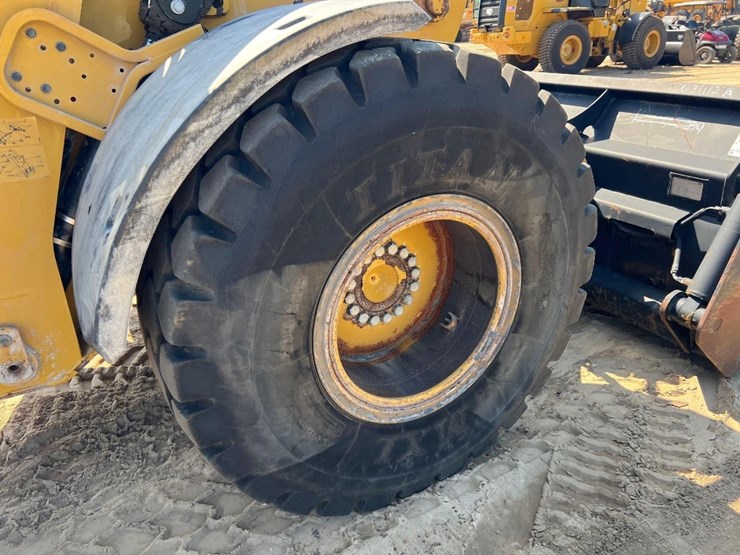 caterpillar-926m-image-12