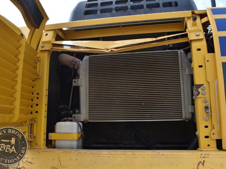 2015-komatsu-pc360-lc-11-image-46