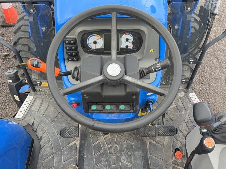new-holland-workmaster-95-image-18