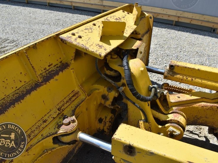 2014-komatsu-d51exi-22-image-35