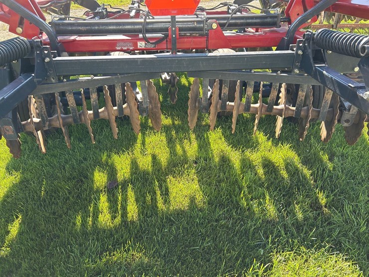 case-ih-330-image-12