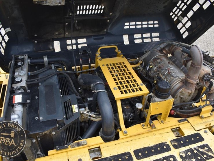 2015-komatsu-pc360-lc-11-image-64