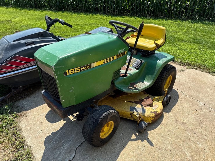 john-deere-185-image-1