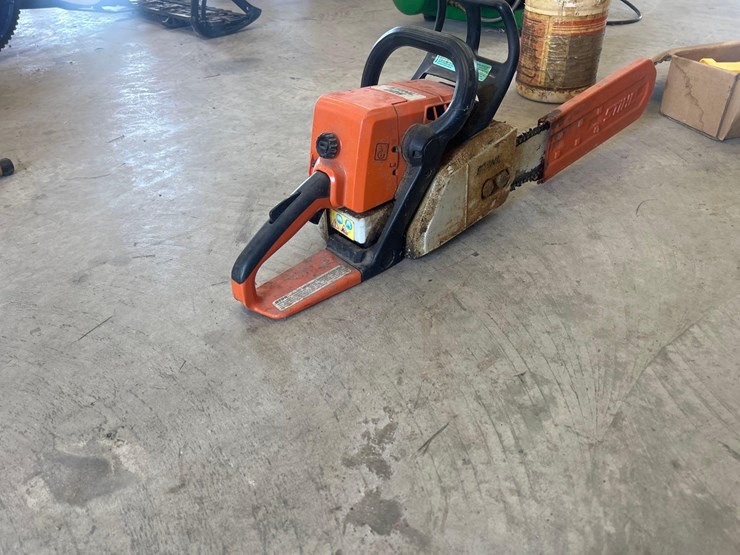 stihl-chain-saw-image-1