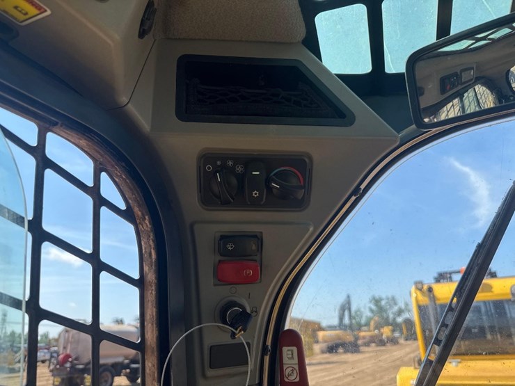 2020-caterpillar-299d3-xe-image-25