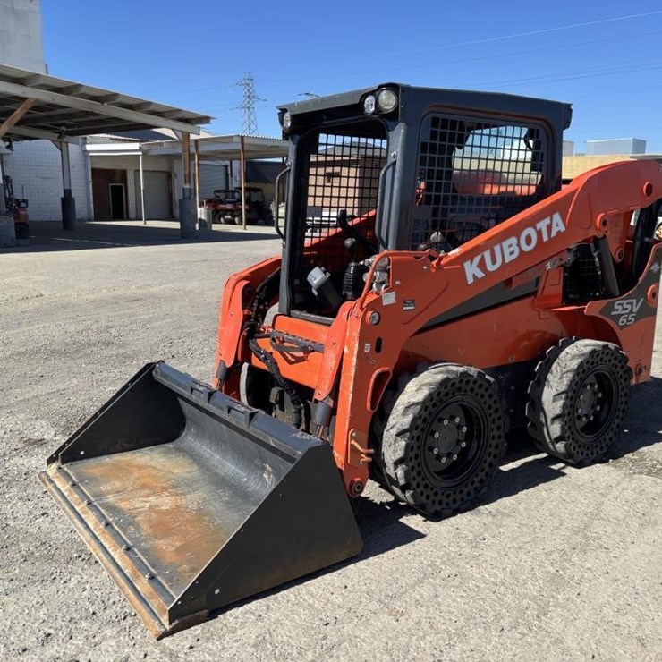 KUBOTA SSV65