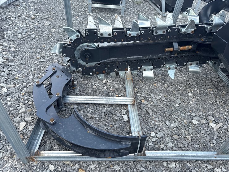 #2016-•-unused-jct-skid-steer-trencher-inv#:-31692-image-5