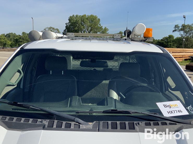 2017-ford-f350-xl-image-13