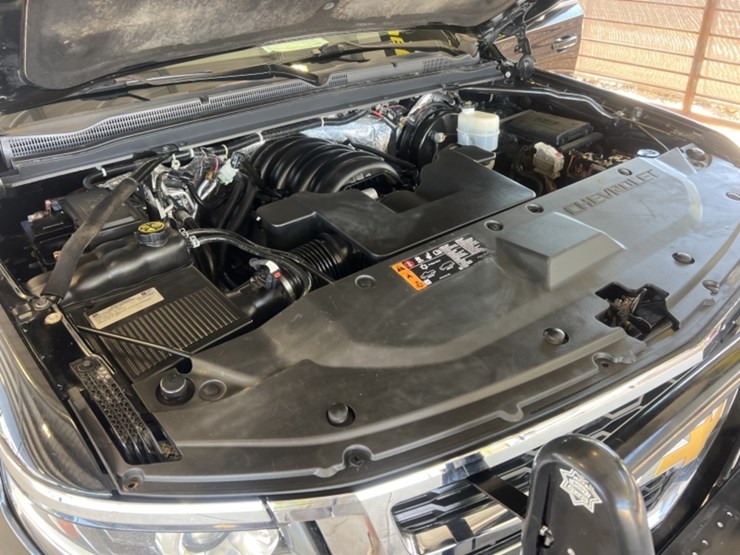 2018-chevrolet-tahoe-image-11