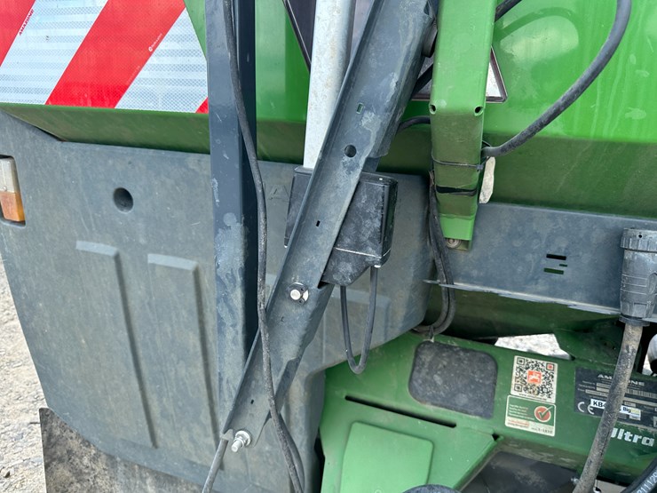 #60-•-2022-amazone-za-ts-4200-profispro-hydro-spreader-za00024396-inv#:-26401-image-32