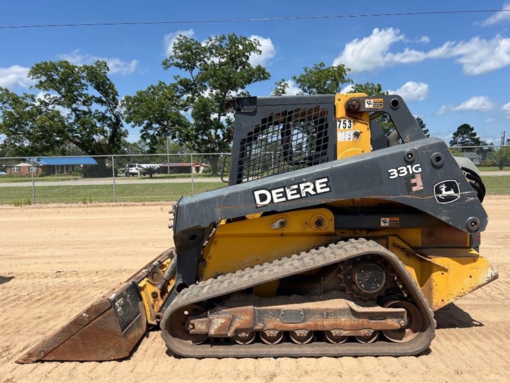 2019-deere-331g-image-1