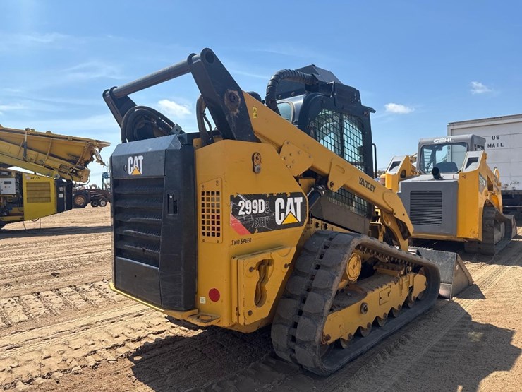 2017-caterpillar-299d2-xhp-image-6