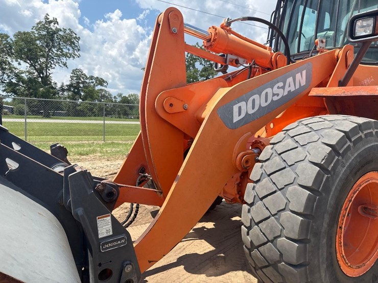 doosan-dl250-image-14