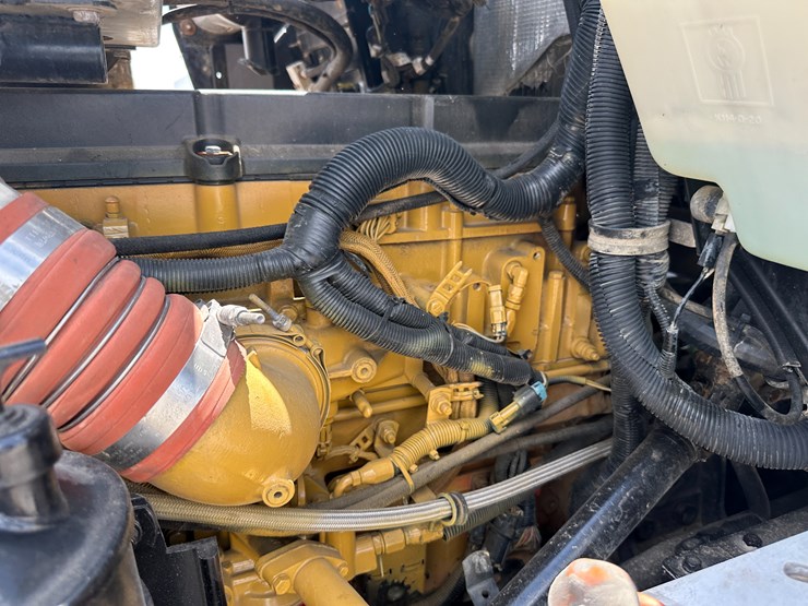 2001-caterpillar-c11-image-53