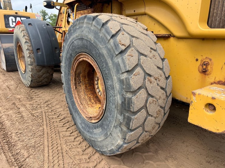 2007-caterpillar-930g-image-31