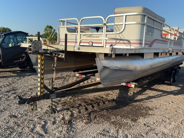 #3057-•-1994-weeres-sundeck-240-24'-pontoon-boat-image-1