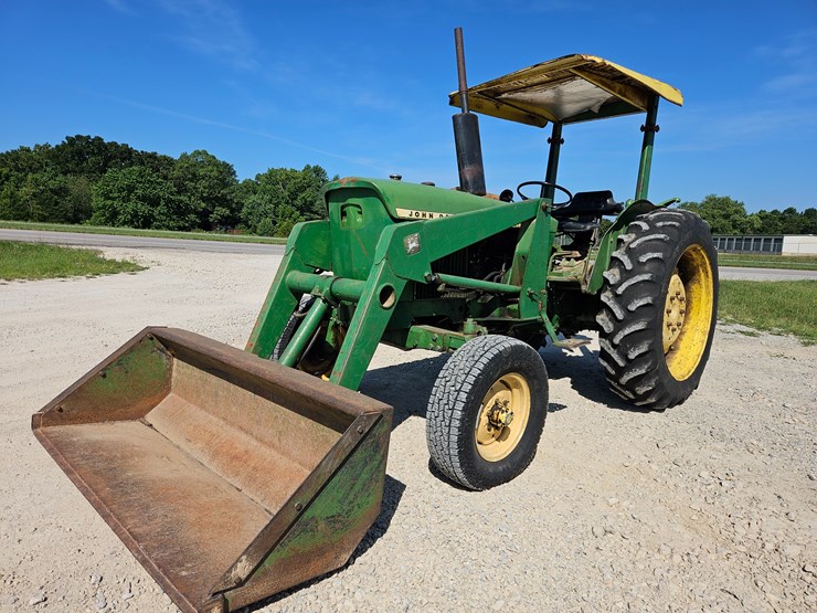 john-deere-2130-image-1