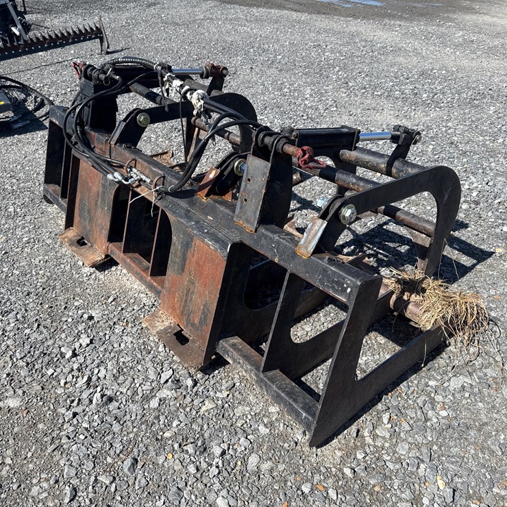 #2047 • 6’ Skid Steer Grapple Inv#: 9799
