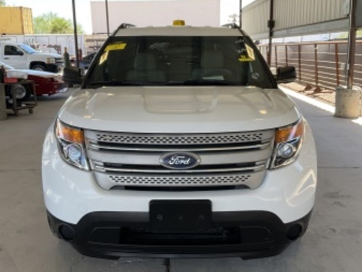 2013-ford-explorer-image-3