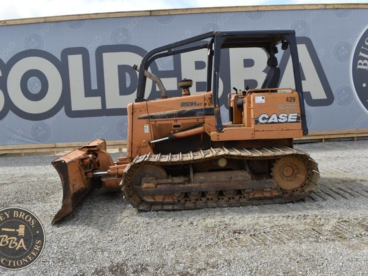 2002-case-850h-wt-image-8