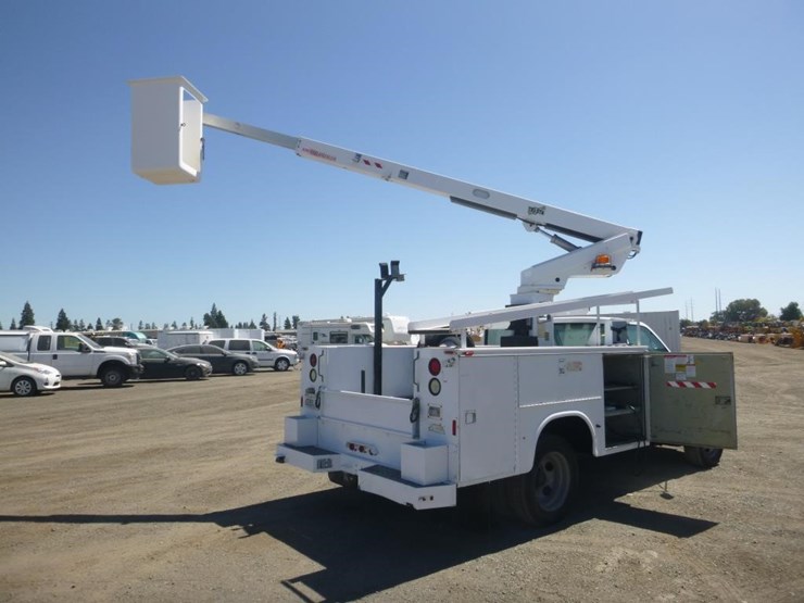 2000-gmc-3500-image-16