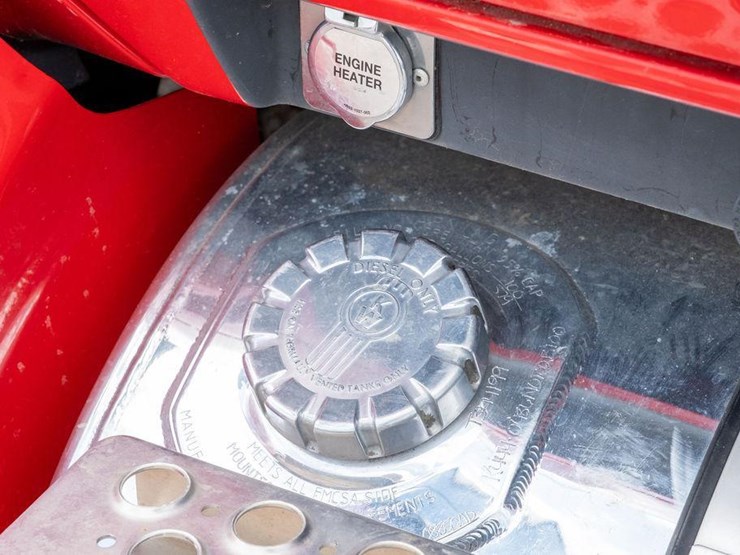 2018-kenworth-t880-image-42