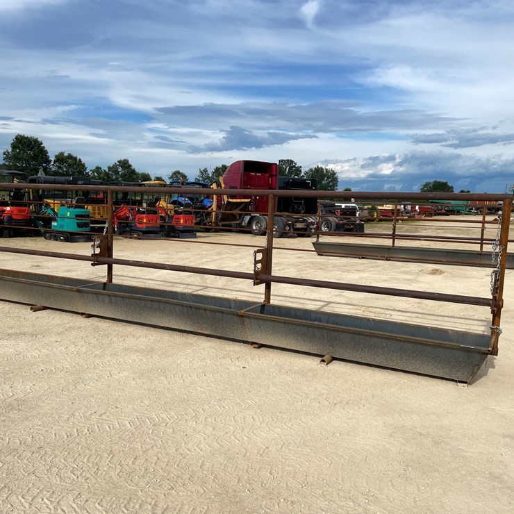 #2205 • A&K Best Freestanding Cattle Feeder Panel