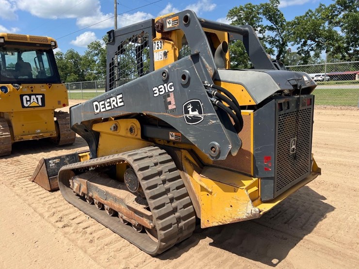 2019-deere-331g-image-2