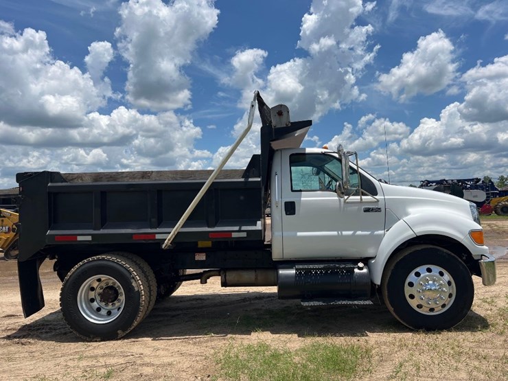 2007-ford-f750-xl-image-5