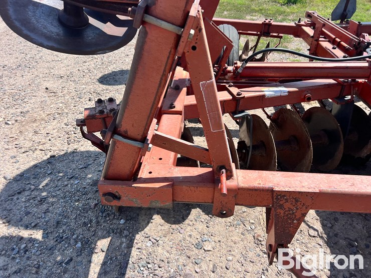 massey-ferguson-820-image-18
