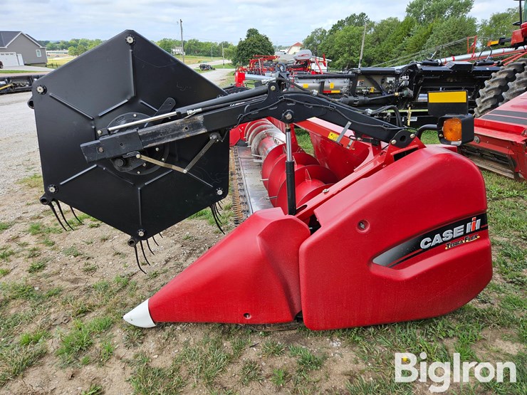 2012-case-ih-3020-image-8