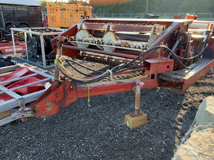 hesston-1071-image-2