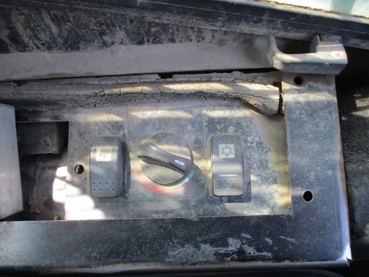 caterpillar-268b-image-14