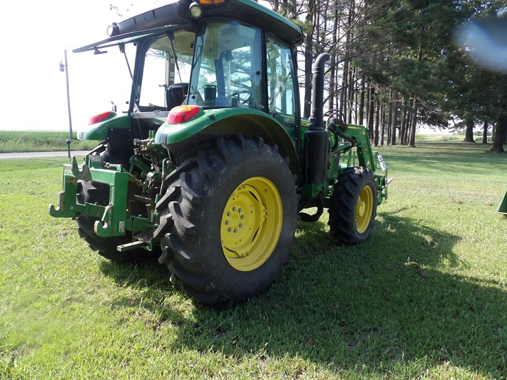2019-john-deere-5090e-image-3