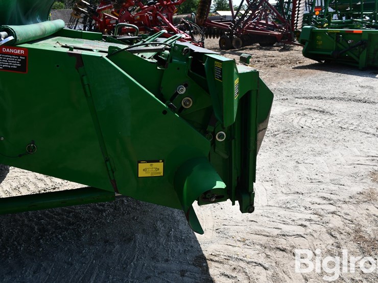 2006-john-deere-9760-sts-image-11