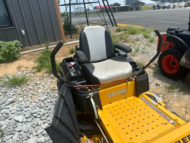 #15-•-hustler-raptor-sd-zero-turn-mower-17020368-inv#:-25450-image-21