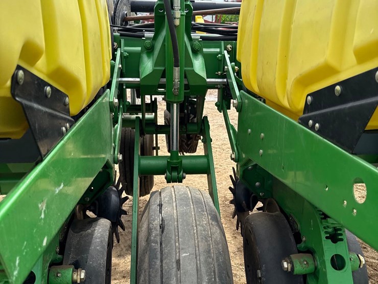 john-deere-1770nt-image-26