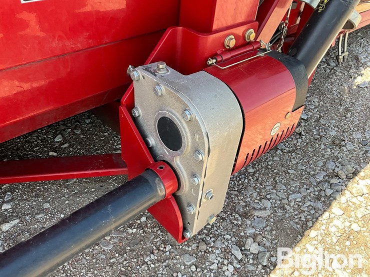 2012-case-ih-3208-image-16