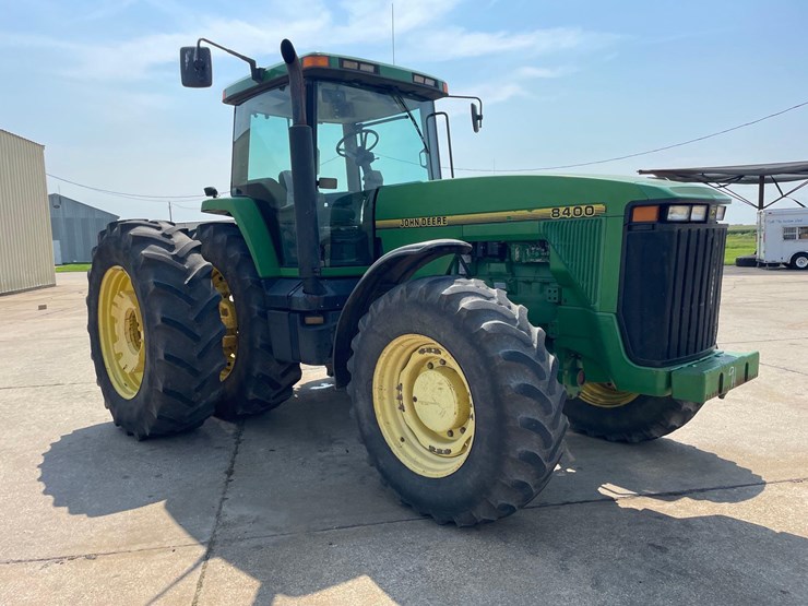 john-deere-8400-image-3